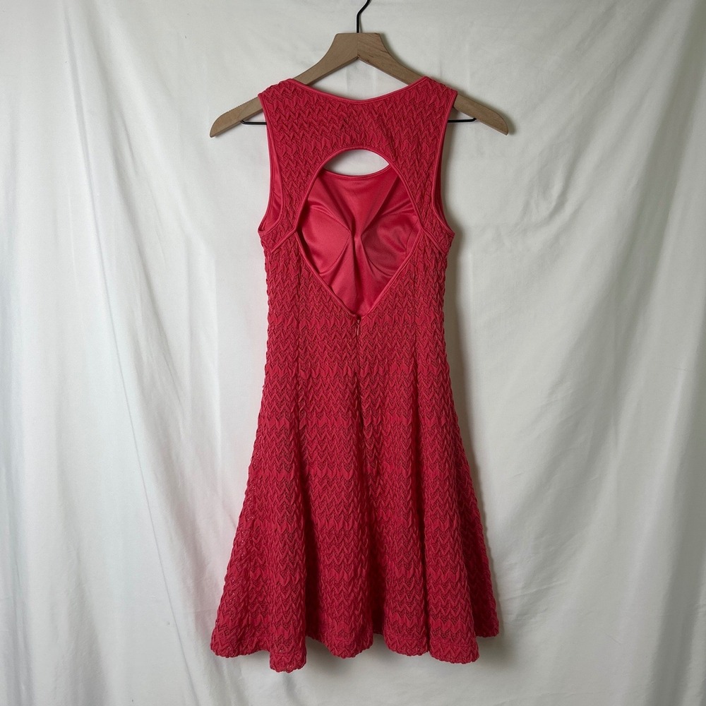 Guess Womens Chevron Lace Cutout Fit and Flare Dress Size 4 Pink Cocktail Party - Picture 3 of 10